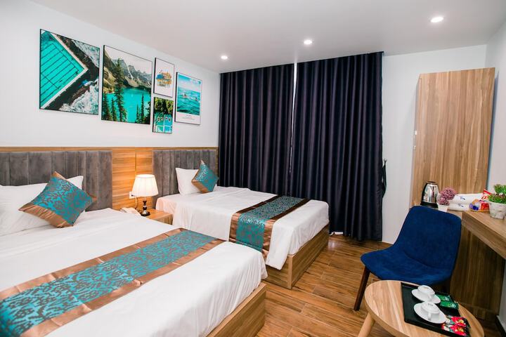 Room 3 of 29