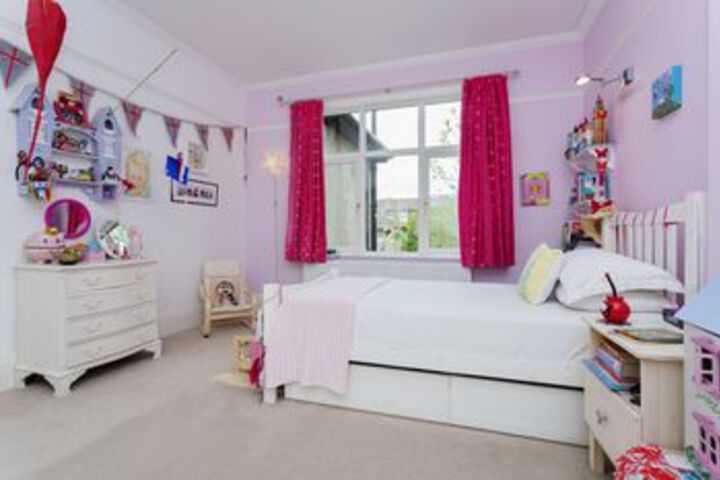 Room 17 of 30