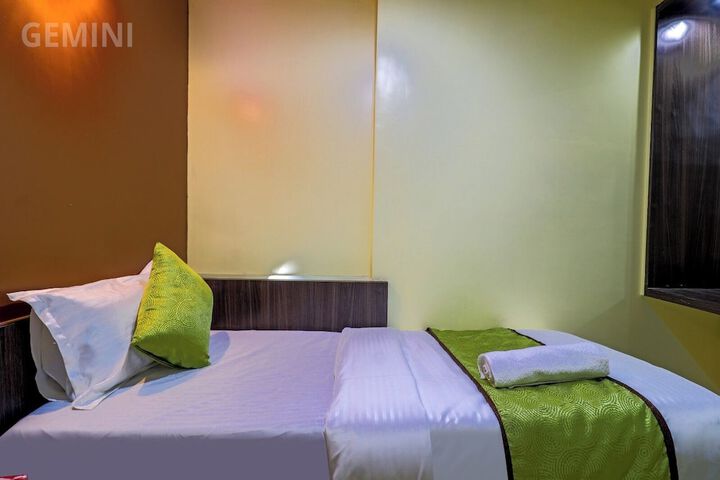 Room 13 of 24