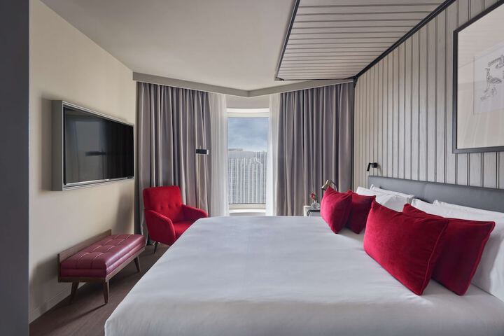 Room 21 of 80