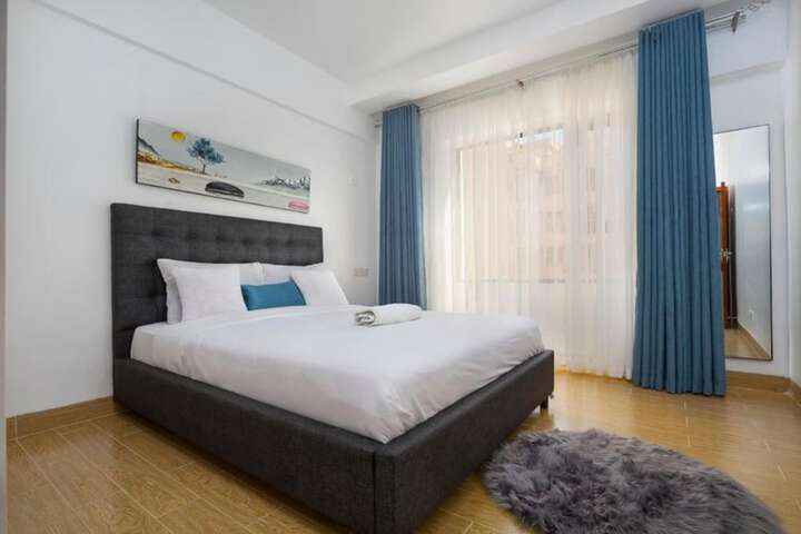 Room 2 of 11