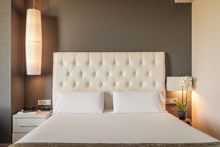 Room 12 of 46