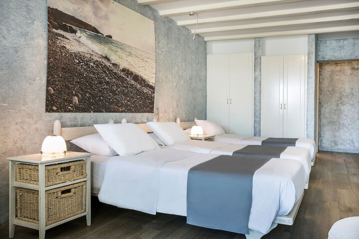 Room 14 of 27