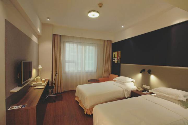Room 19 of 88