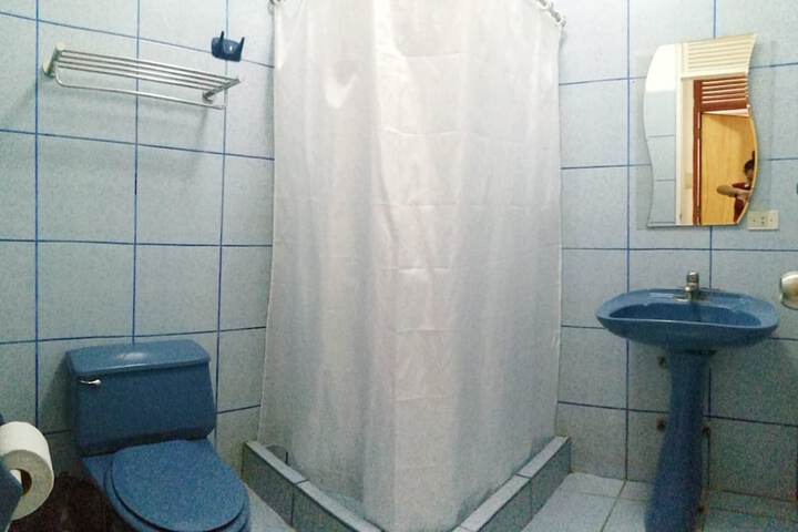 Room 10 of 29