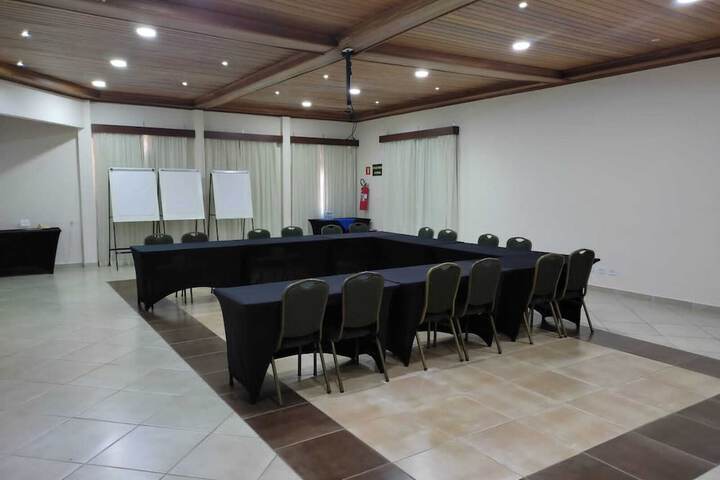 Ballroom/Hall 60 of 86