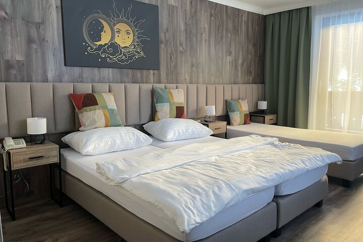 Room 12 of 60