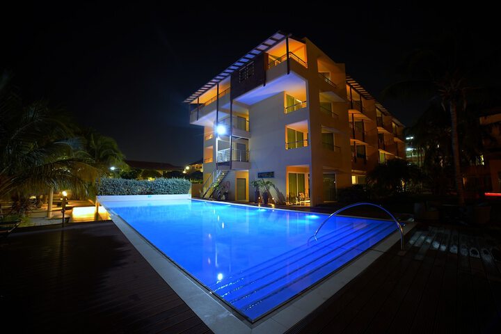 Pool 103 of 278
