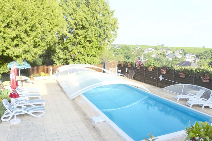 Pool 1 of 6