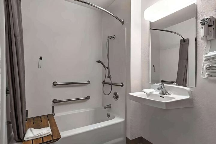 2 Double Beds (2 of 20)