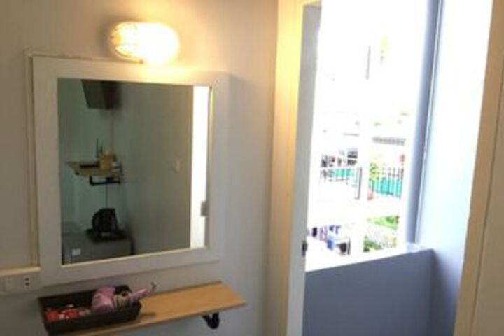 Room 10 of 20