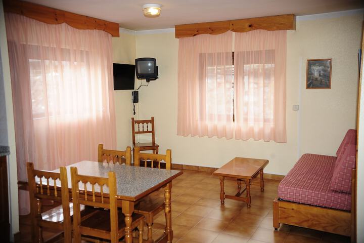 Room 11 of 27