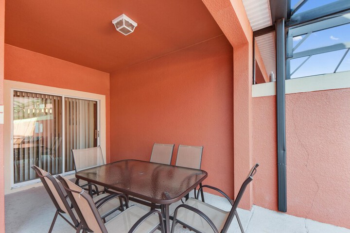 Terrace/Patio 13 of 32