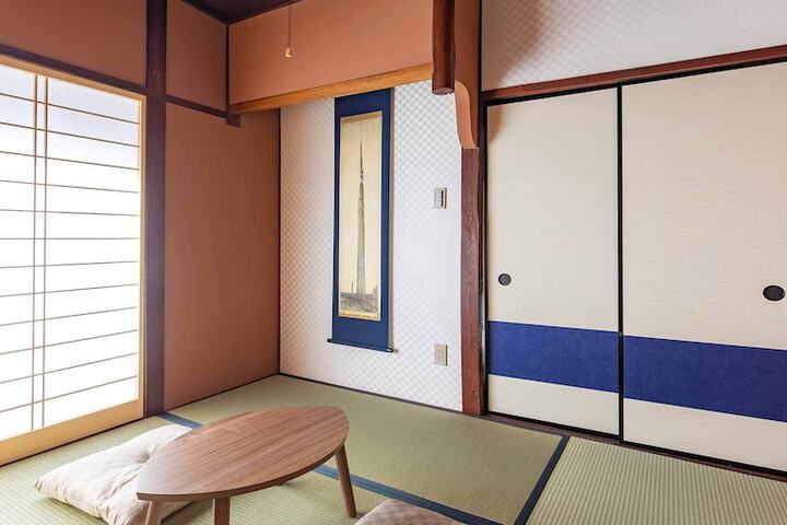 Room 11 of 111