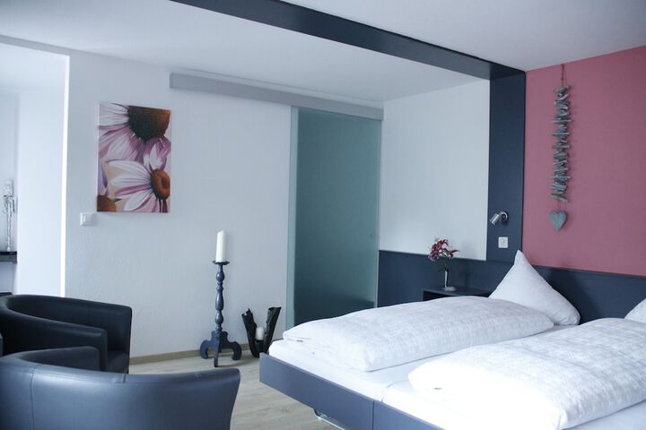 Room 17 of 48