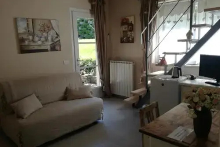 Room 2 of 13