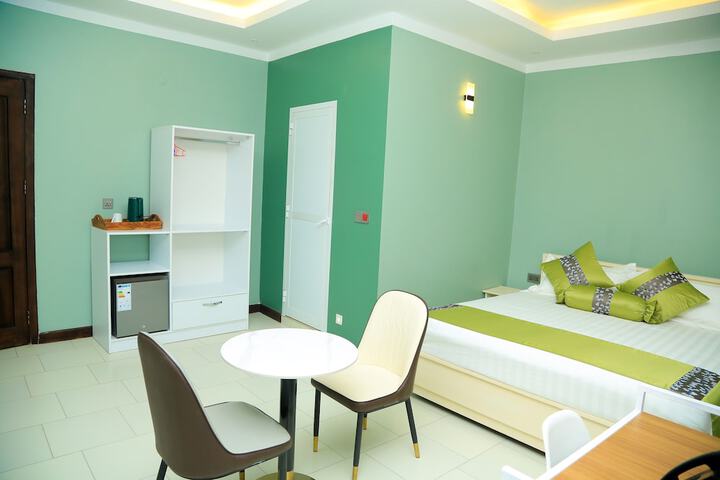 Room 5 of 38