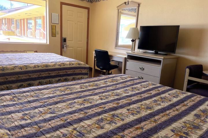 Room 12 of 17