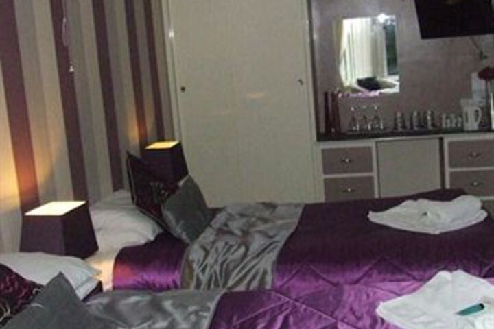 Room 16 of 21