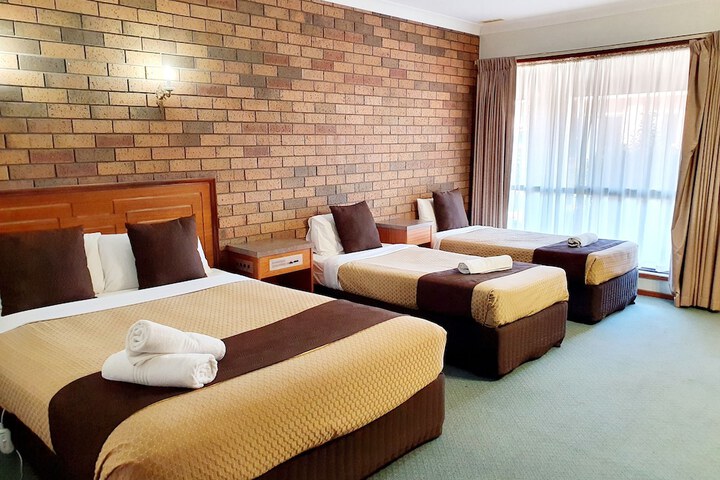 Room 7 of 51