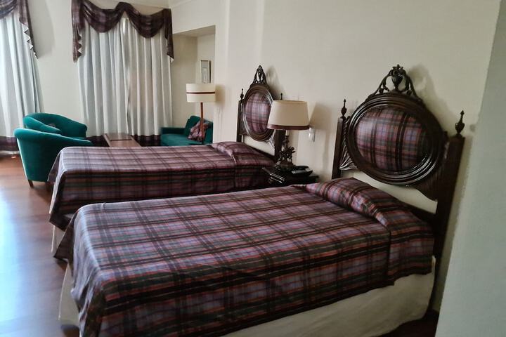 Room 14 of 96