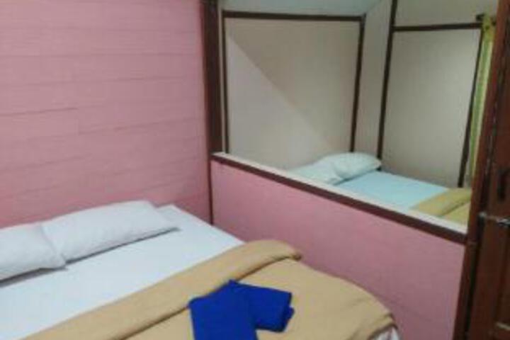 Room 6 of 7