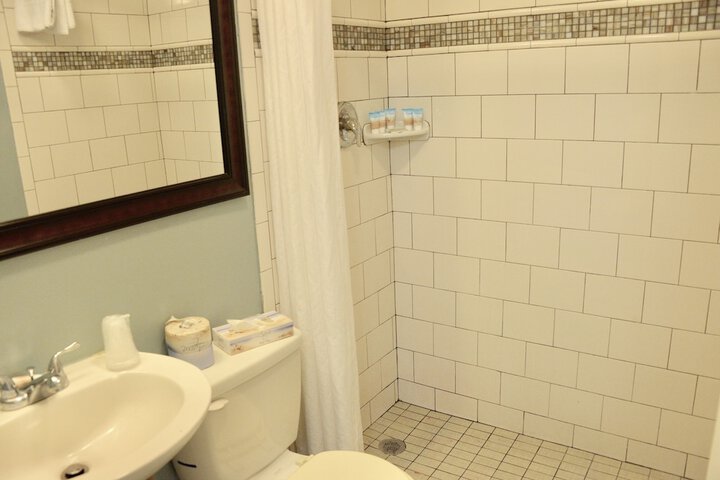 Clean Restrooms