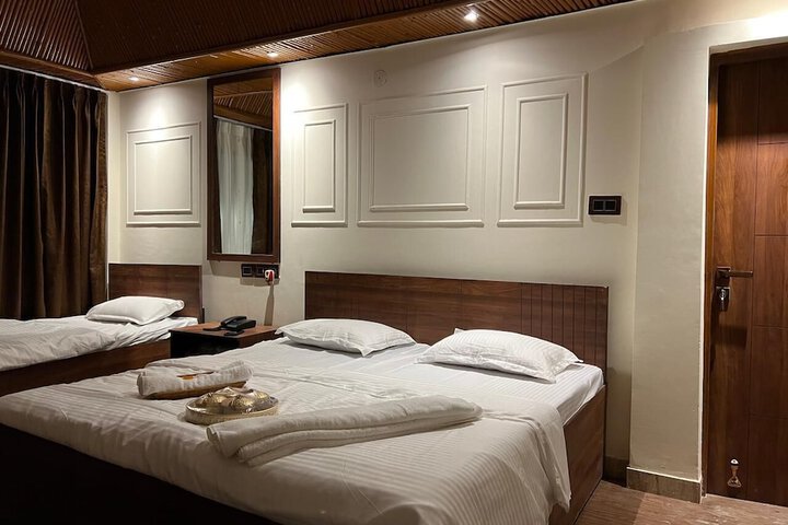 Room 9 of 47