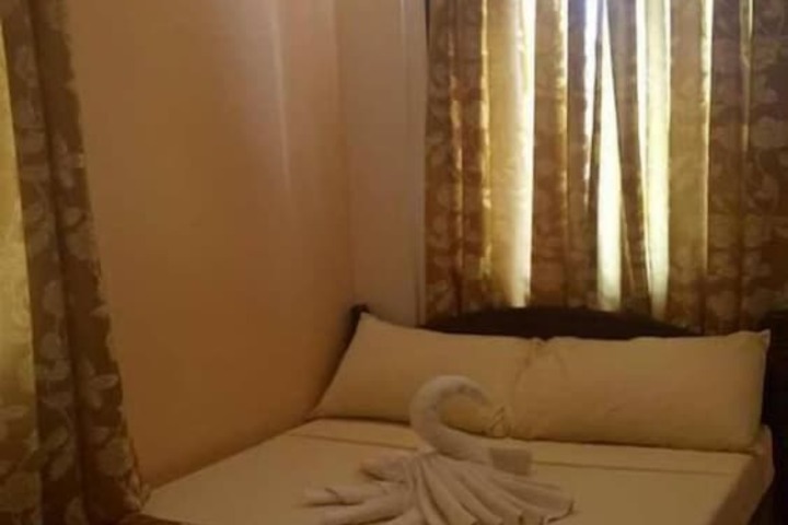 Room 9 of 22