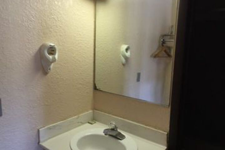 Room 3 of 15