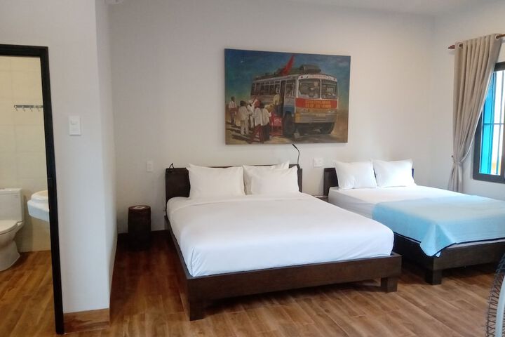 Room 26 of 178