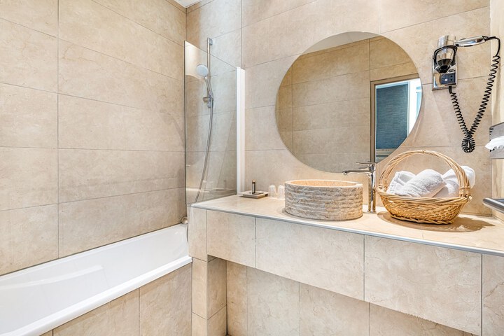 Bath Interior