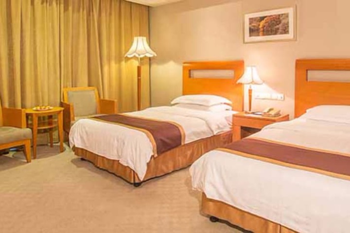 Room 3 of 22