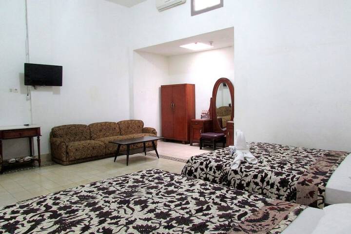 Room 12 of 37