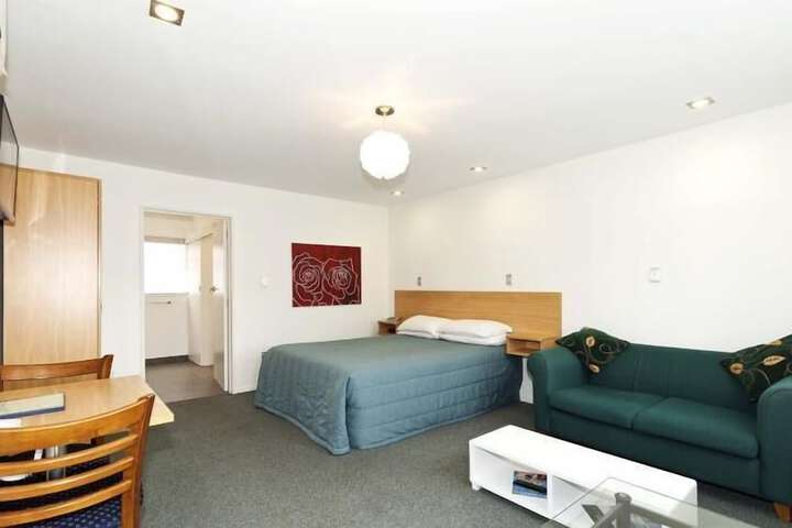 Room 3 of 25