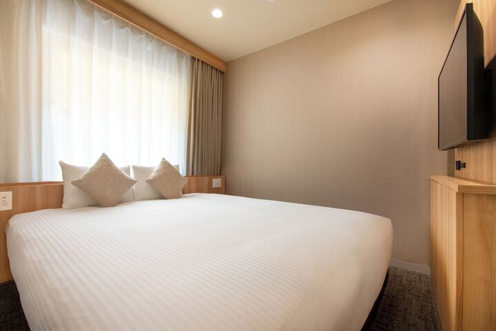Room 14 of 22