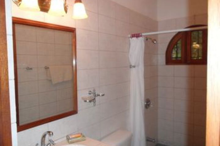 Room 14 of 163