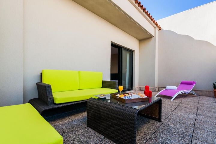 Terrace/Patio 18 of 28