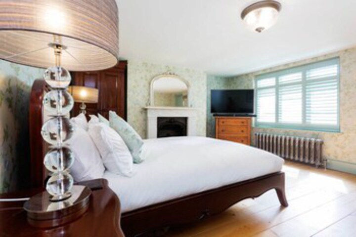 Room 21 of 26