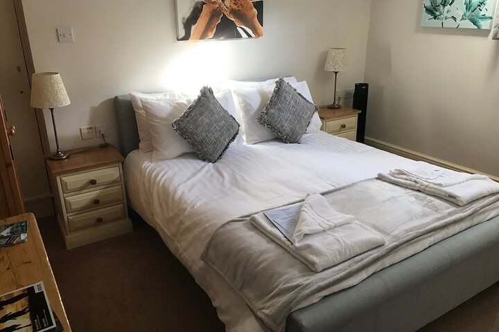 Room 5 of 27