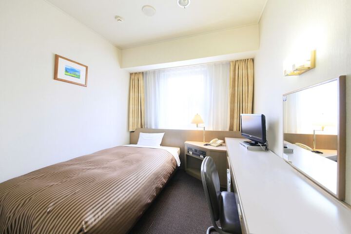 Room 6 of 49