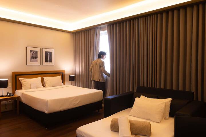 Room 30 of 74