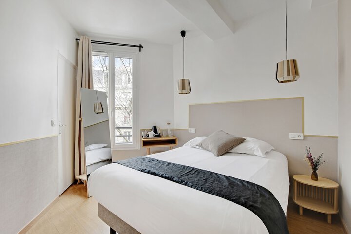 Room 17 of 31