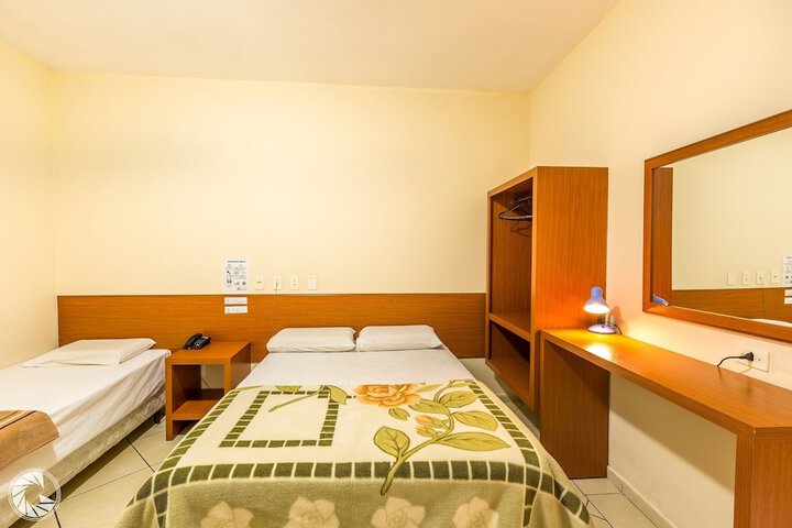 Room 4 of 23