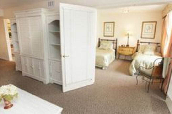 Room 126 of 171