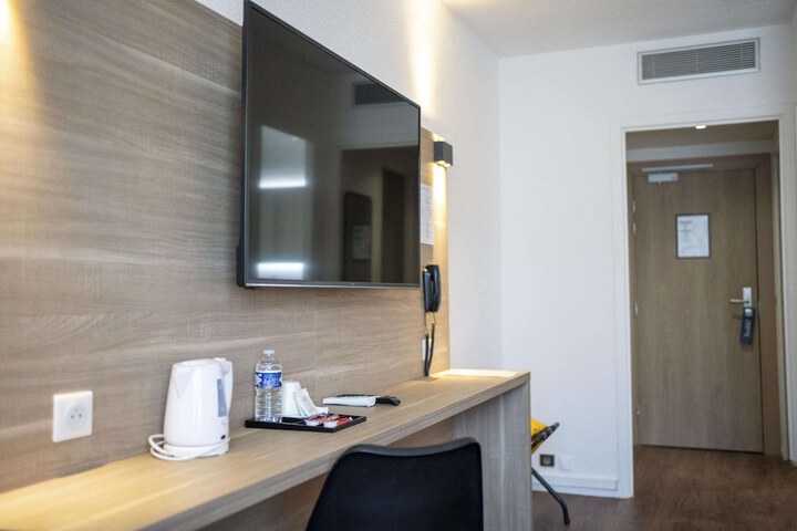 Room 27 of 79