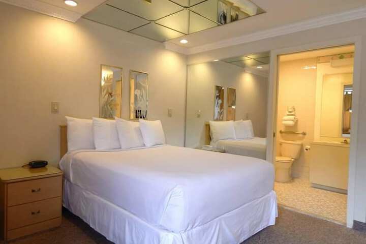 Executive Single Room (7 of 9)