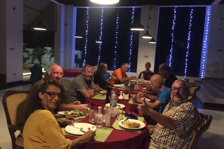 Dining 10 of 36