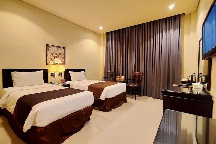 Room 8 of 39