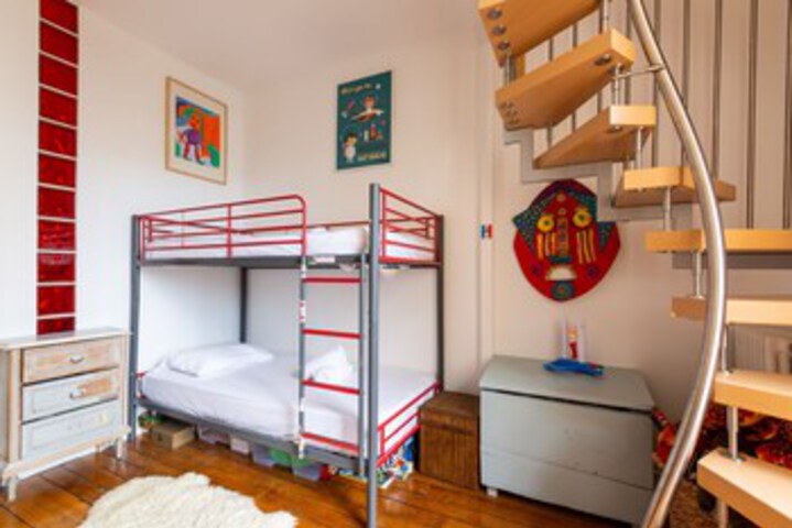 Room 12 of 13